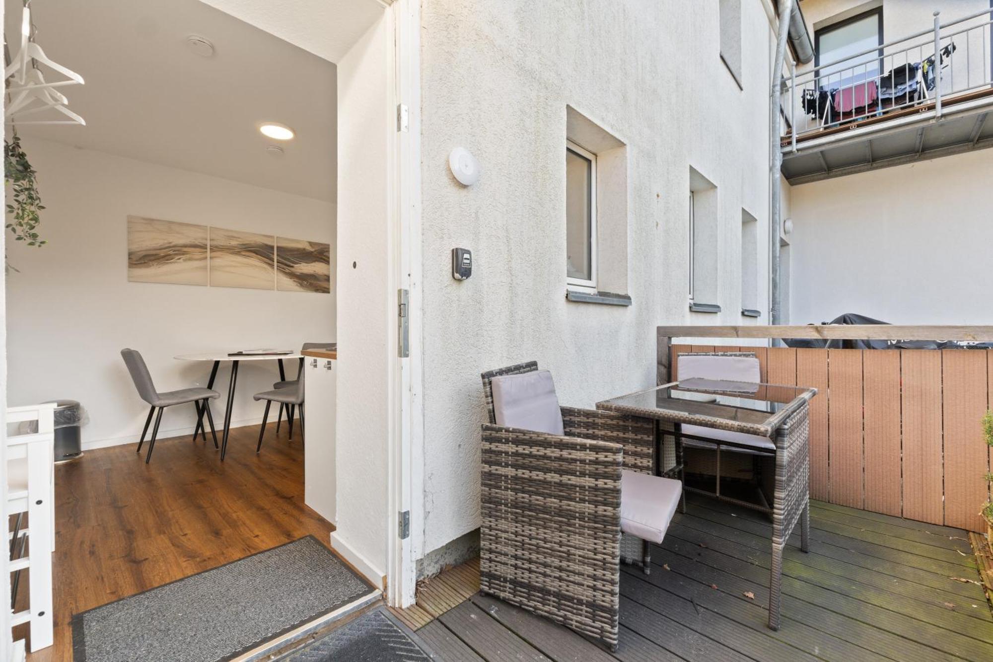 Modernes Apartement Am Rhein In Ruhiger Lage Cologne Luaran gambar