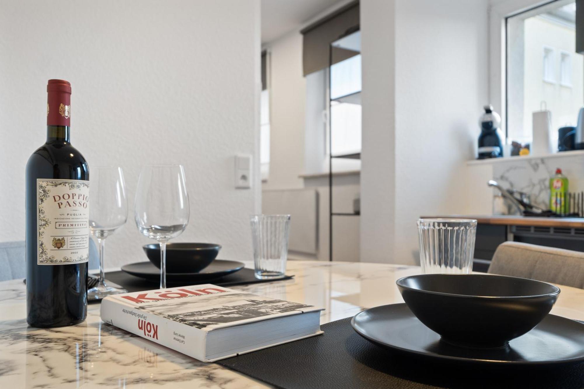 Modernes Apartement Am Rhein In Ruhiger Lage Cologne Luaran gambar